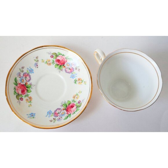 Tea Cup and Saucer Vintage Teacup Salisbury Bone China England Floral Design - Picture 3 of 5